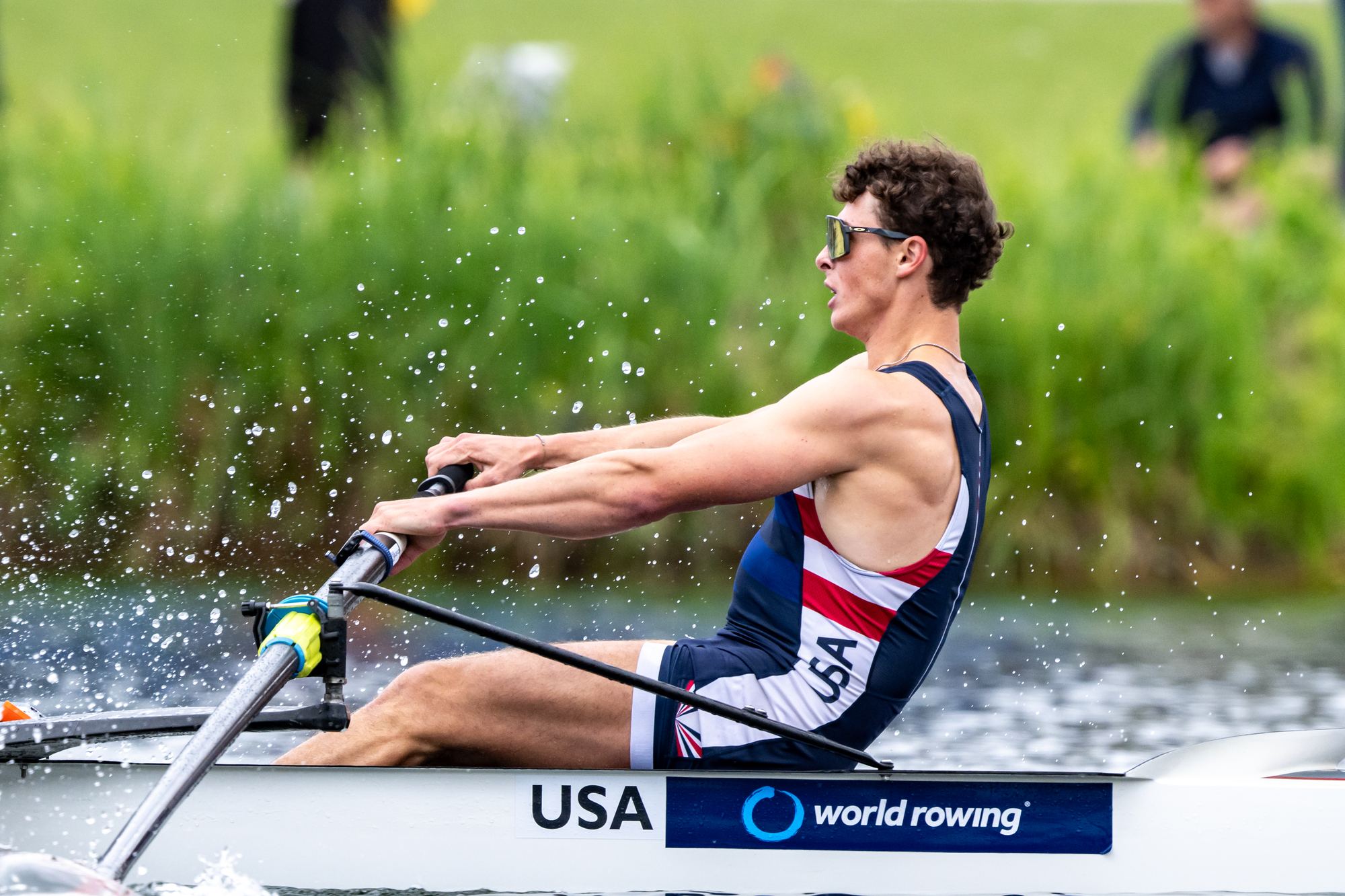 Junior-ready rowing technique in action